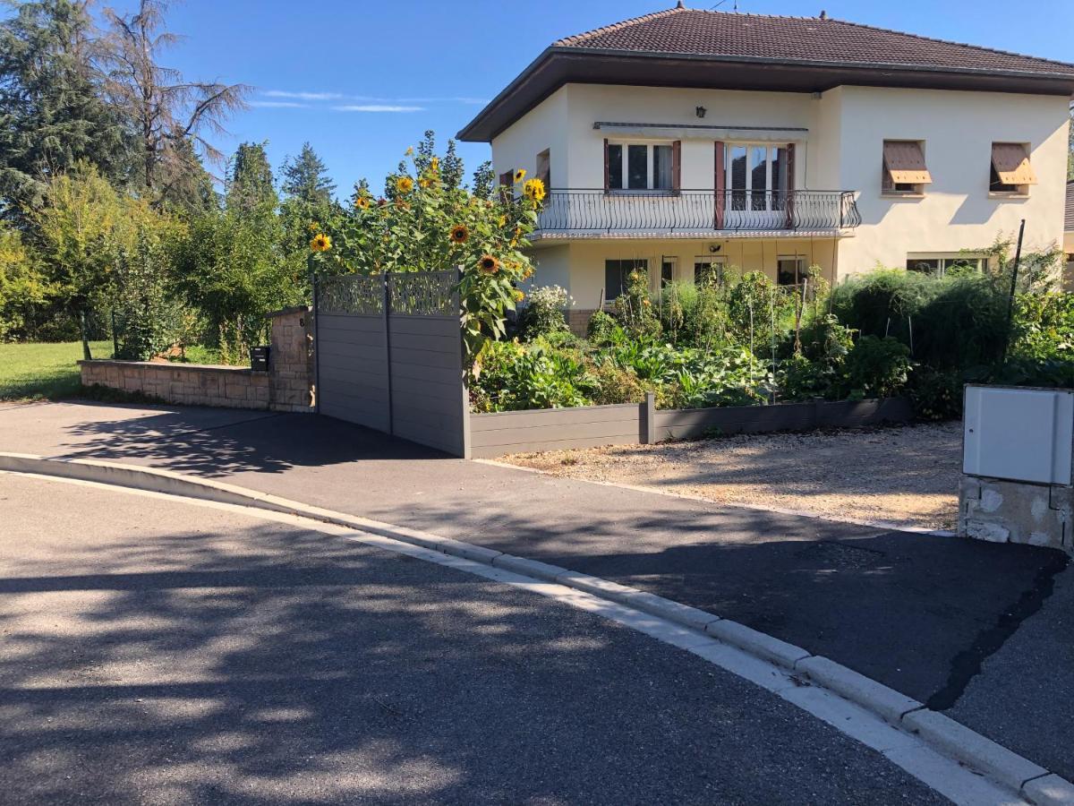 Chambre 3 Double Dans Un Appartement Bourg-en-Bresse Exterior foto
